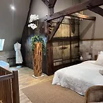 Love hotel La 104 Zen Romantique Dans Maison Reservee Aux Hotes Saint-Omer (Pas-de-Calais)