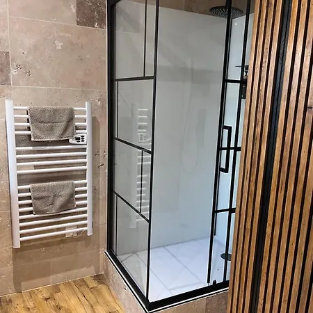 La 104 Zen Romantique Dans Maison Reservee Aux Hotes