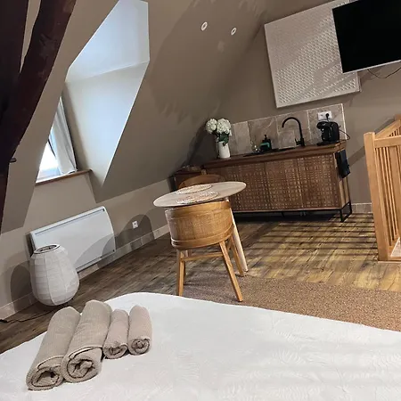 La 104 Zen Romantique Dans Maison Reservee Aux Hotes Saint-Omer (Pas-de-Calais)